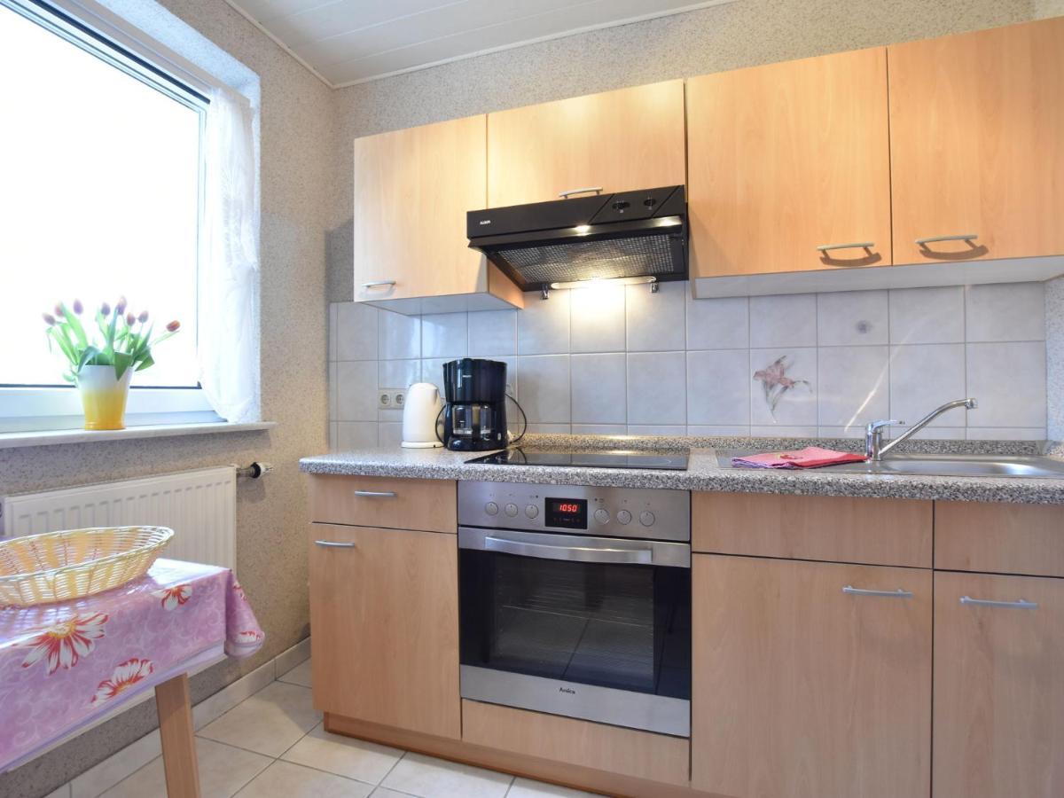 Apartment With Terrace In Warnkenhagen Warnkenhagen  Δωμάτιο φωτογραφία