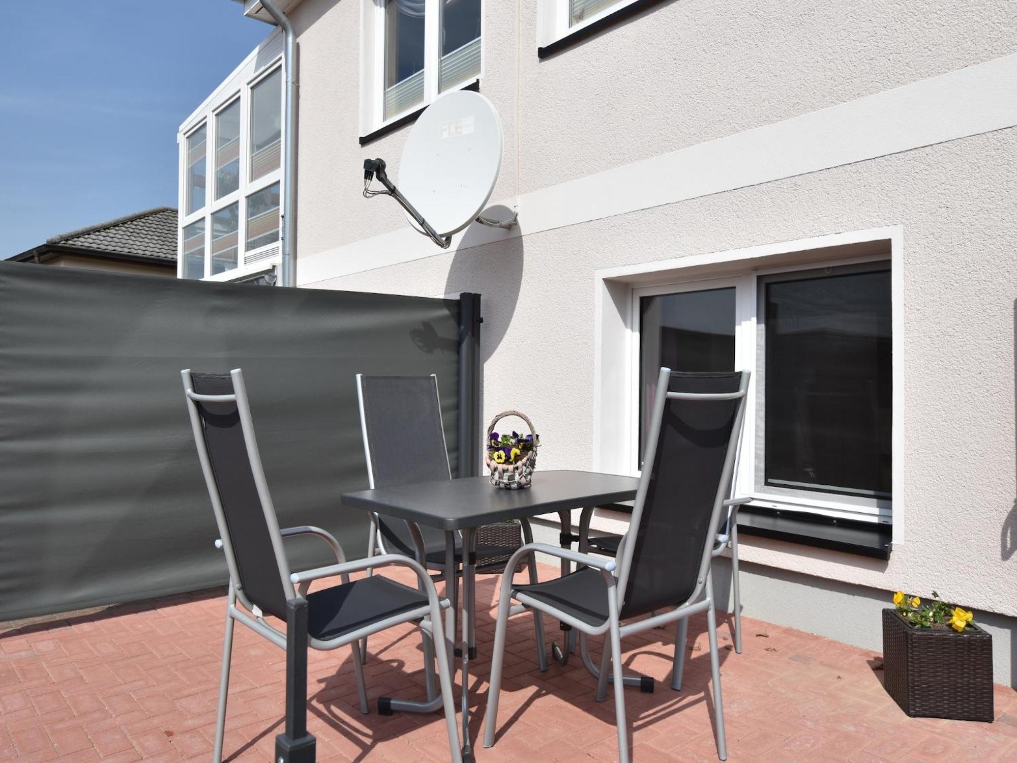 Apartment With Terrace In Warnkenhagen Warnkenhagen  Εξωτερικό φωτογραφία